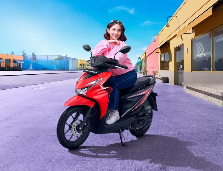 Honda Beat, motor pemula, motor matic, skutik harian, motor ringan, motor irit, motor mudah dikendarai, Honda untuk pemula, motor harian, lifestyle otomotif, motor pertama, motor praktis, desain motor simpel, tips pemula naik motor, motor nyaman