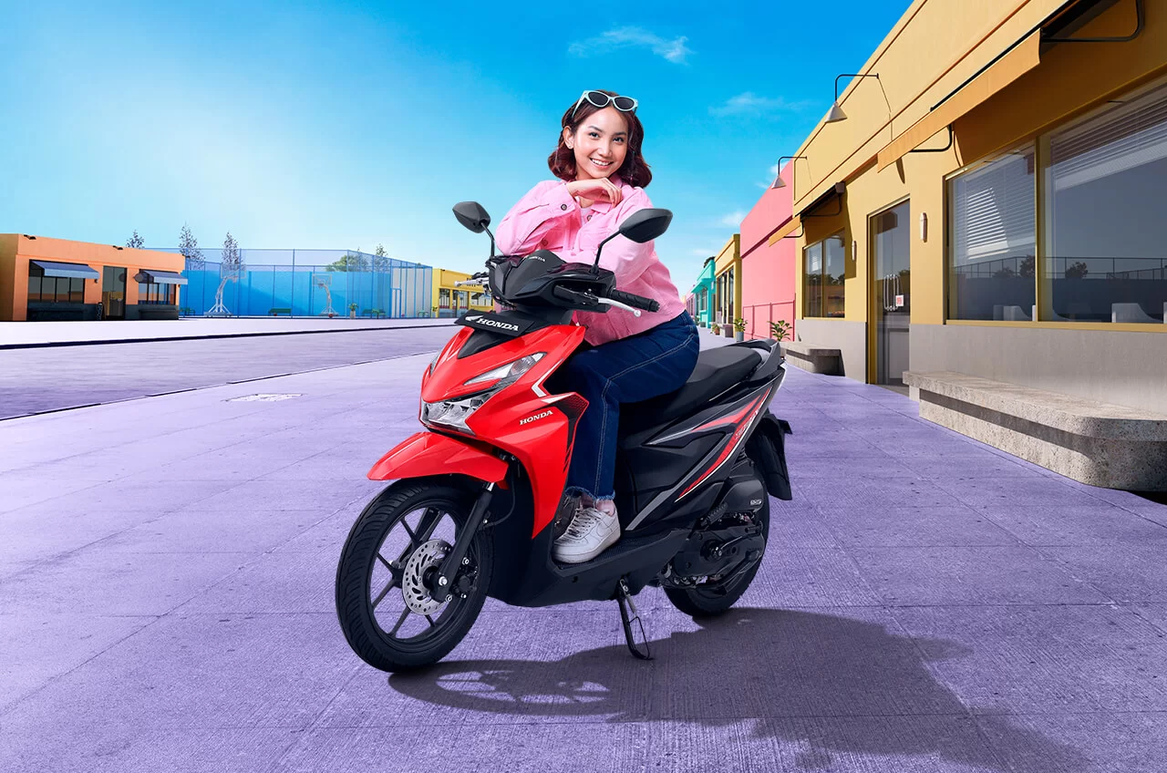 Honda Beat, motor pemula, motor matic, skutik harian, motor ringan, motor irit, motor mudah dikendarai, Honda untuk pemula, motor harian, lifestyle otomotif, motor pertama, motor praktis, desain motor simpel, tips pemula naik motor, motor nyaman