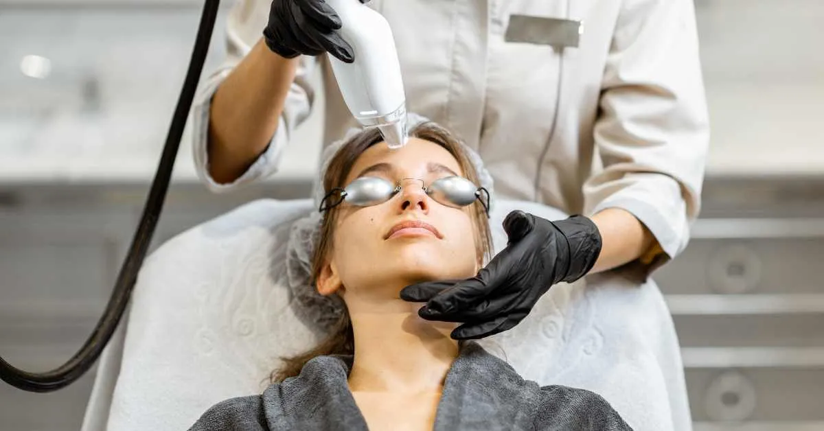 Laser Rejuvenation: Solusi Terbaik untuk Kulit Tampak Lebih Muda