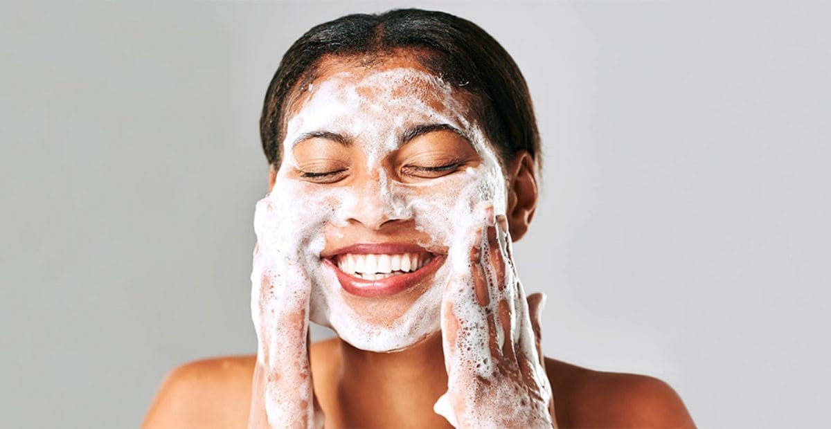 Face Wash untuk Kulit Kombinasi