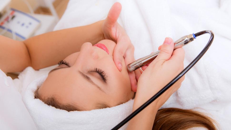 kenapa habis facial malah jerawatan