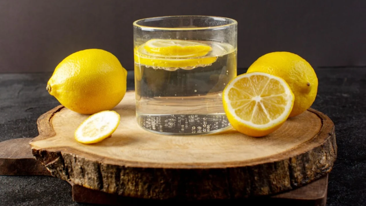 air lemon hangat manfaat
