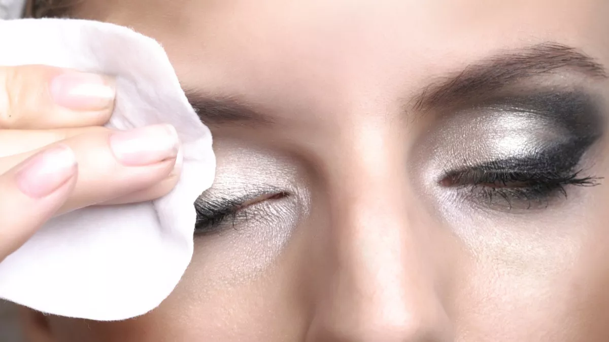 Cara Menghilangkan Make Up yang Tepat Supaya Kulit Kamu Tetap Fresh dan Sehat Sepanjang Hari!
