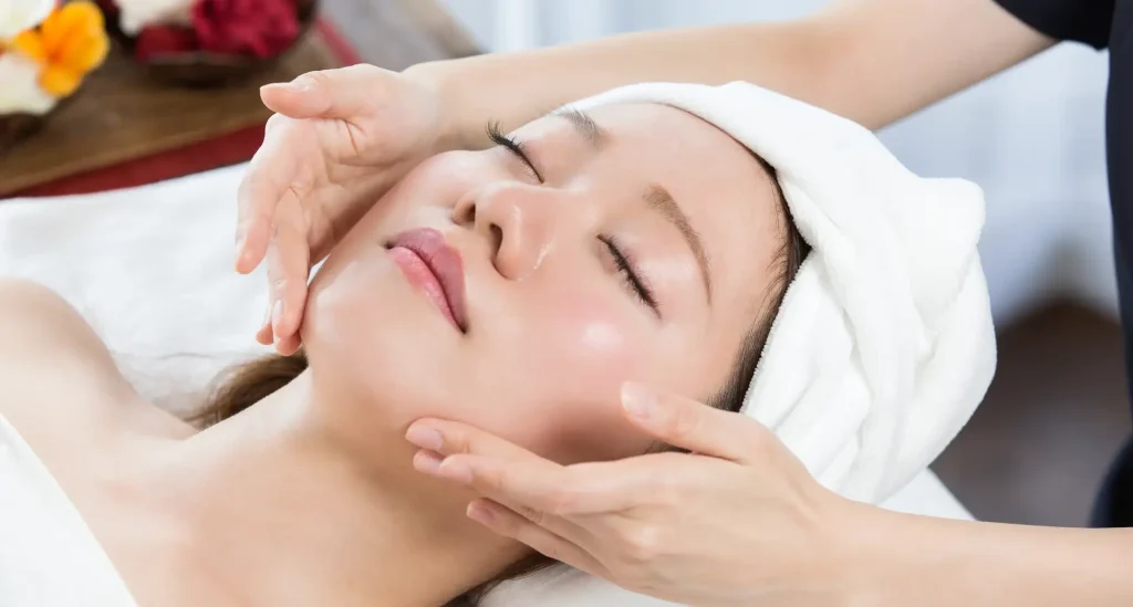 jenis perawatan wajah di salon dan manfaatnya