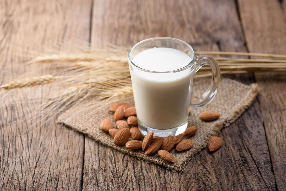 khasiat susu almond