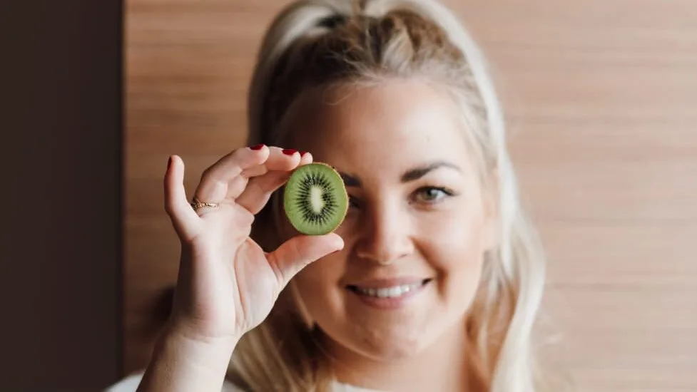 manfaat kiwi untuk wajah