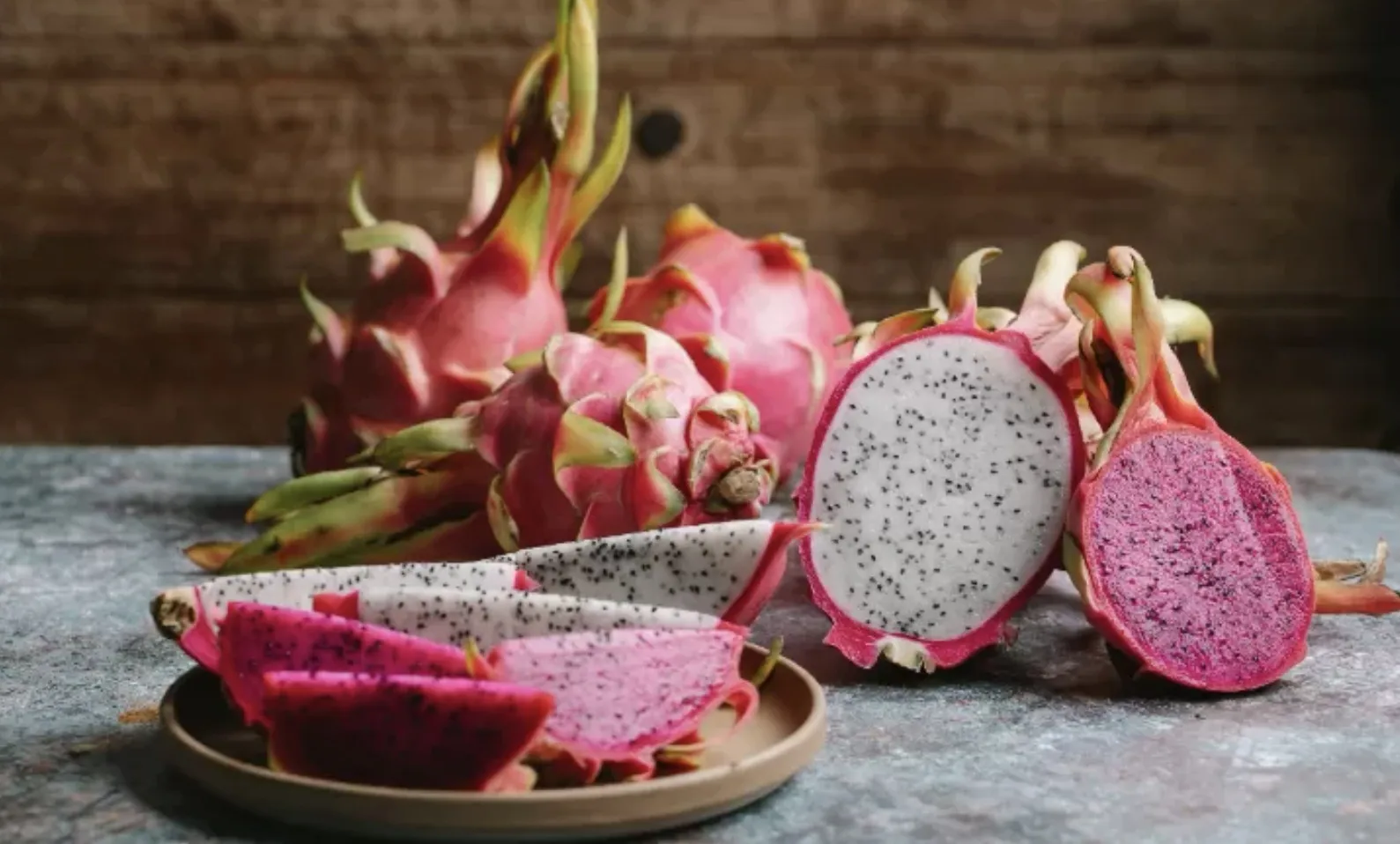 manfaat kulit buah naga untuk wajah