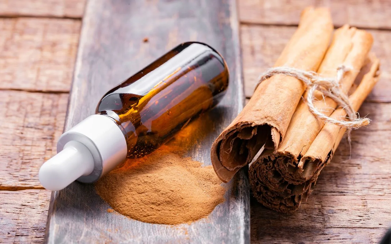 manfaat masker kayu manis