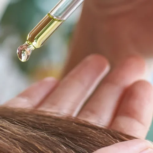 minyak esensial untuk rambut