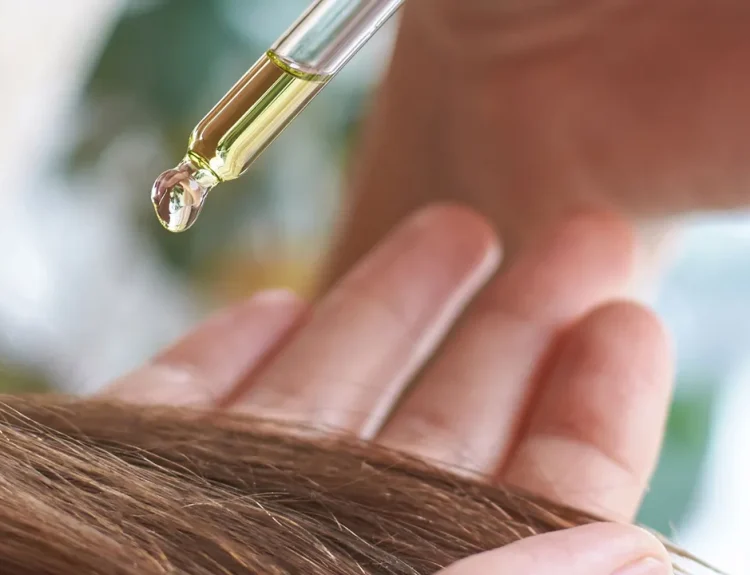 minyak esensial untuk rambut