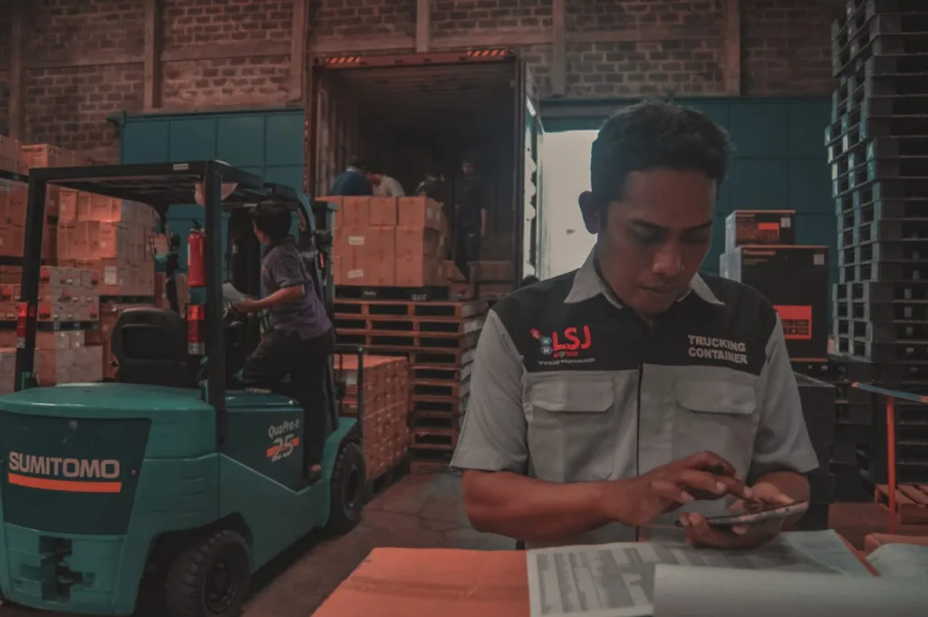 ekspedisi jakarta makassar