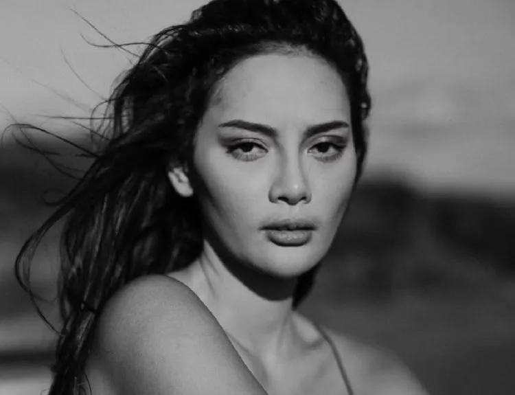 erika carlina hot