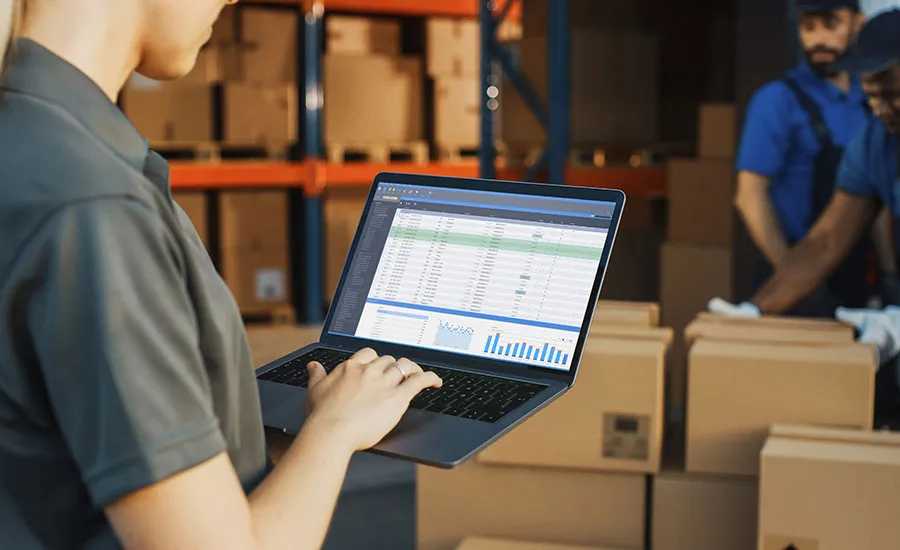 inventory staff adalah