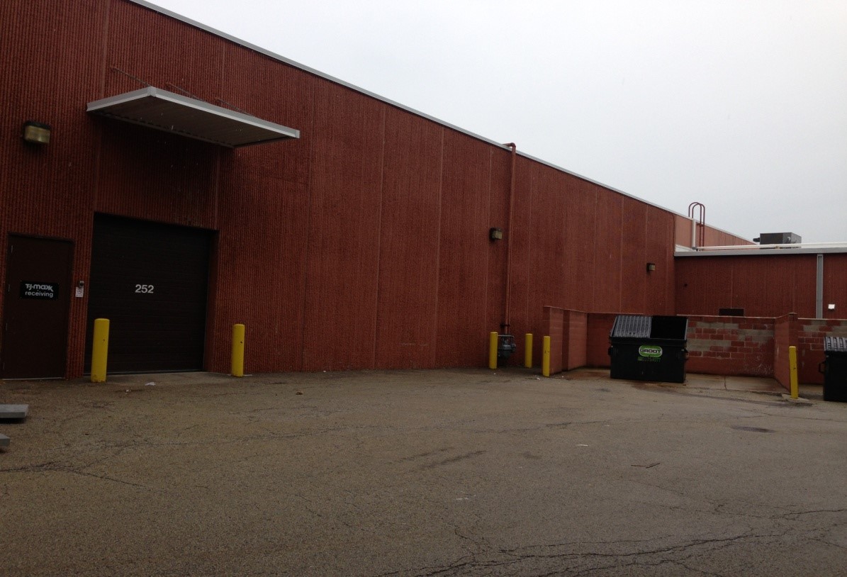 loading dock mall