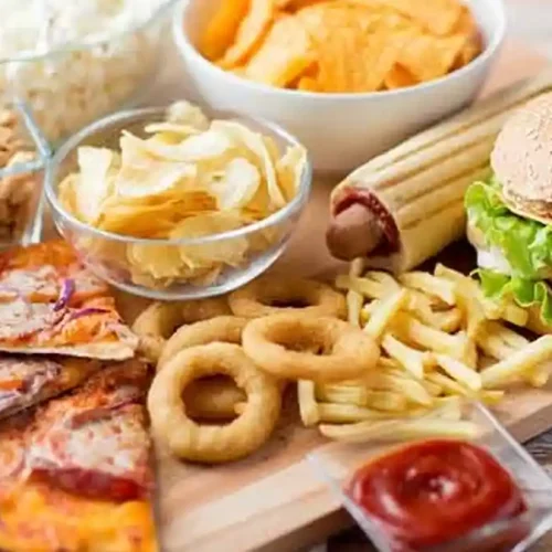 makanan penyebab jerawat