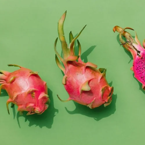 manfaat buah naga untuk wajah