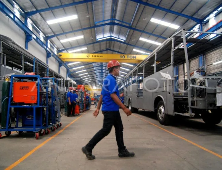 perusahaan karoseri adalah