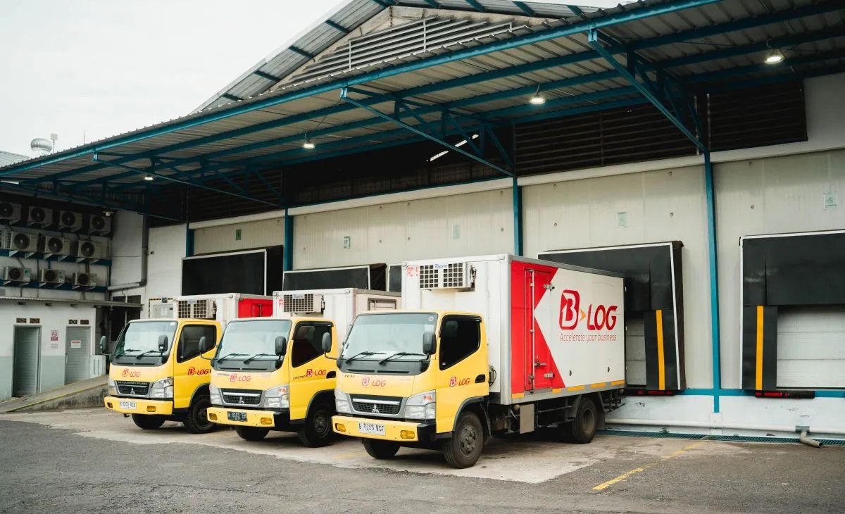 perusahaan logistik