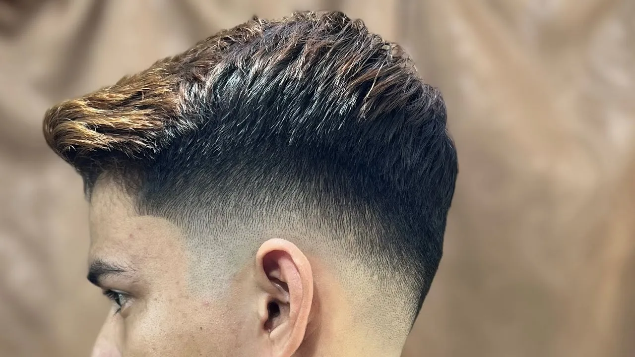 potongan rambut mid fade