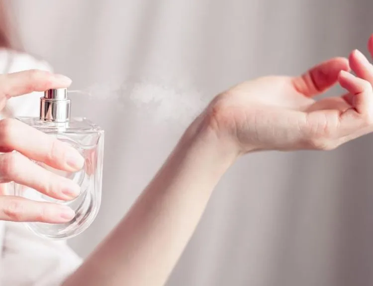 parfum tahan lama wanita