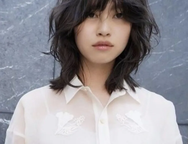 wolf cut wanita