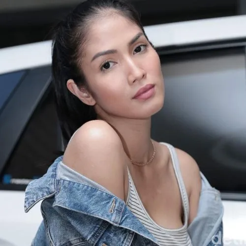 aulia sarah hot