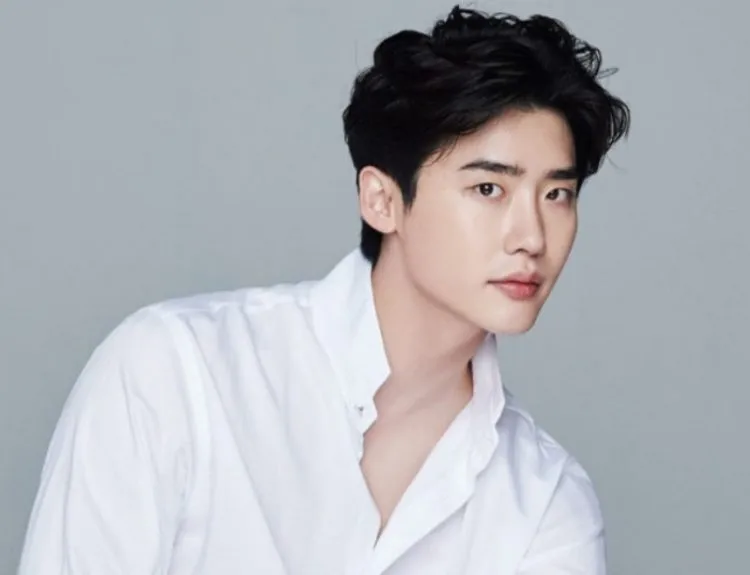 gaya rambut jatuh
