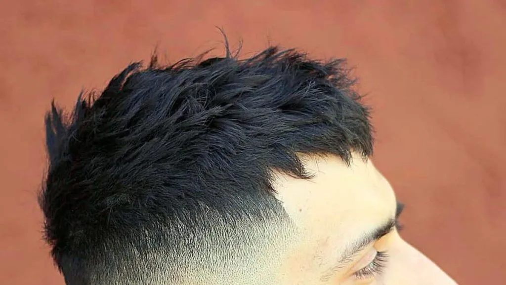 gaya rambut pinggir tipis