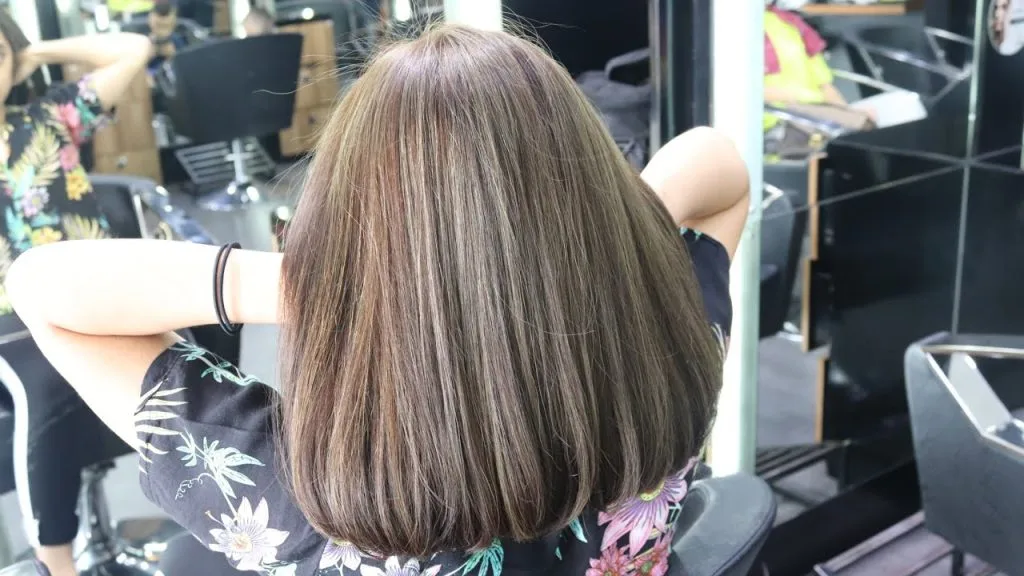 model rambut oval haircut