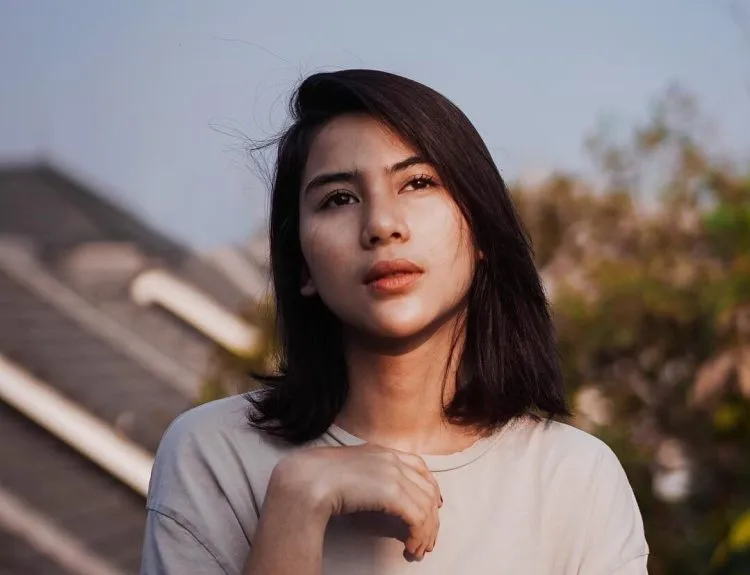profil adinda thomas
