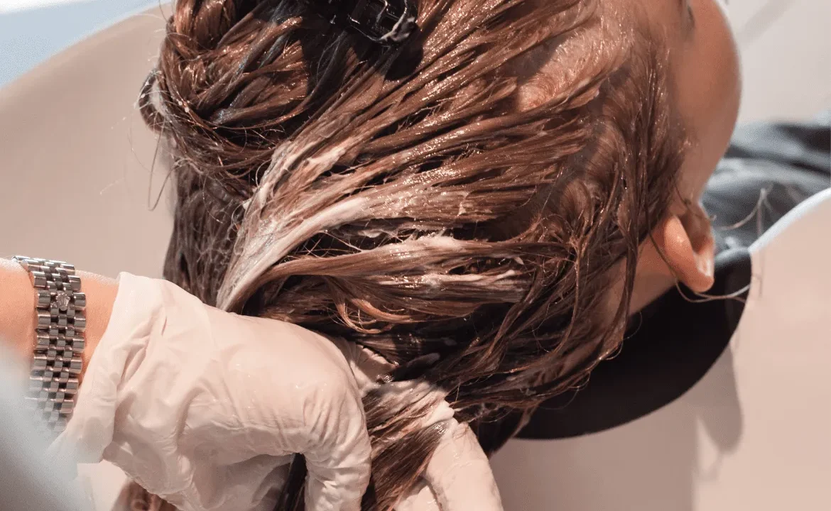 Warna Rambut yang Bikin Rambut Cewe Pendek Kamu Makin Stylish dan Fresh Banget!