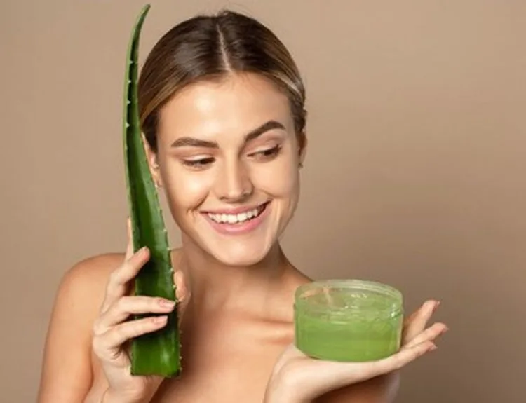 manfaat lidah buaya untuk rambut