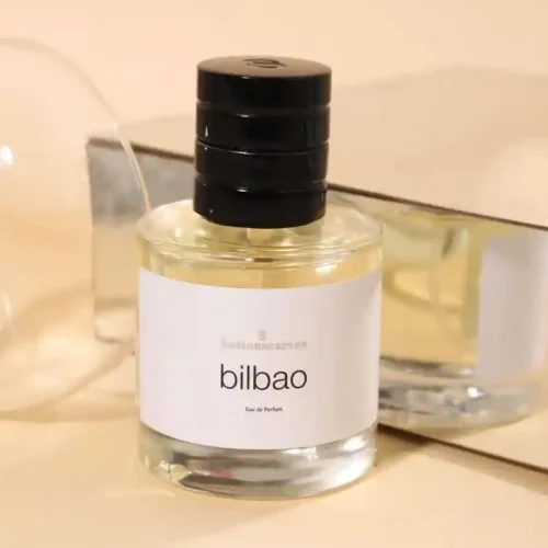 parfum wanita yang tercium dari jarak jauh