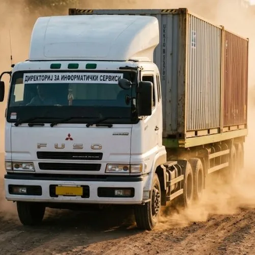 truk fuso super great
