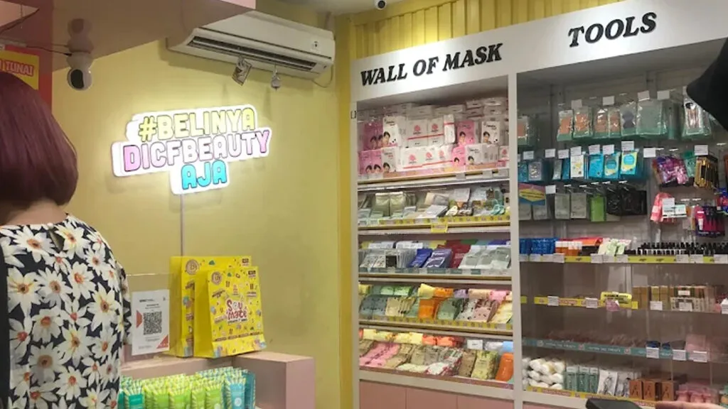 toko make up terdekat