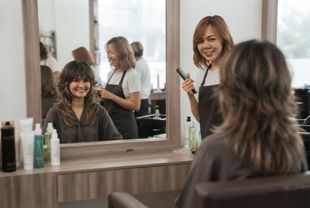 Layered Cut dan Wolf Cut yang Sedang Banyak Dicari